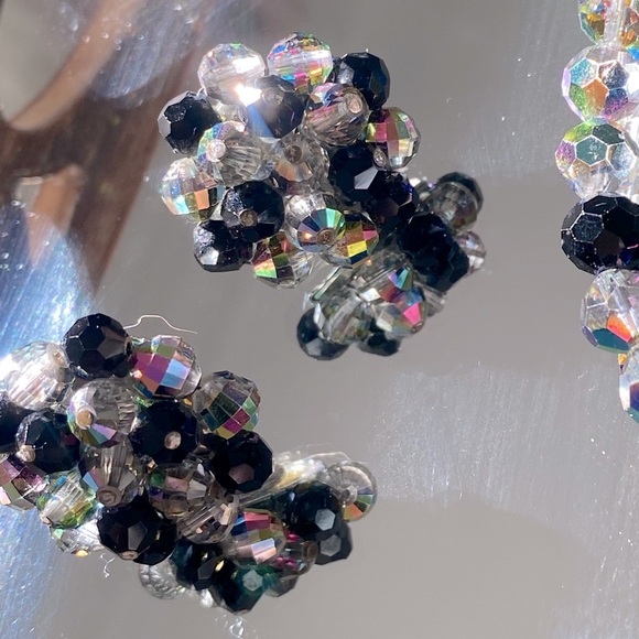 Vintage Laguna Adjustable double row Aurora Borealis crystal with Black Bead - Picture 5 of 5
